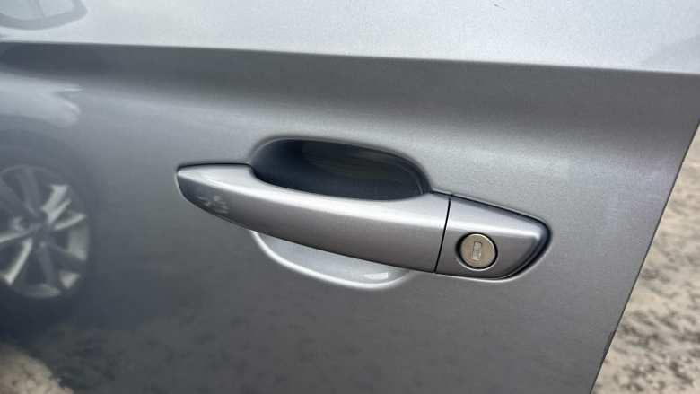 Vauxhall Corsa 1.2 SE 5dr Petrol Hatchback